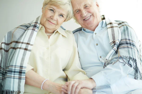 Seniorer med tartan — Stockfoto
