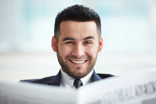 Hombre de negocios sonriente — Foto de Stock