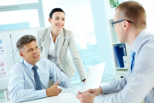 Bijeenkomst in office — Stockfoto