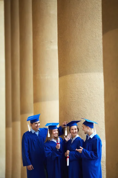 Studenten praten — Stockfoto