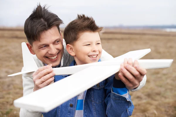 Draußen spielen — Stockfoto