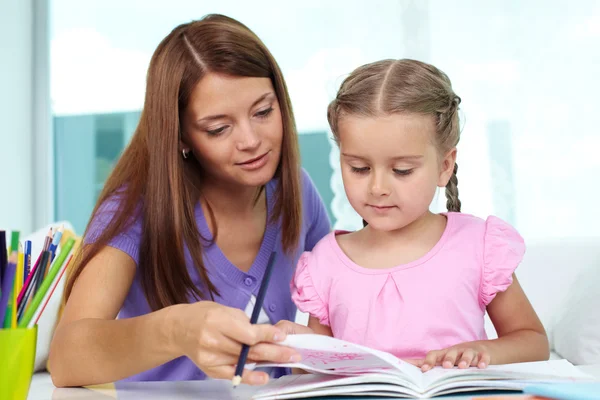 Tempo libero con la mamma — Foto Stock