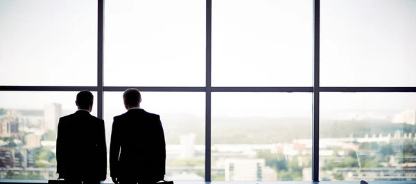 Outlines of businessmen — Stock Photo, Image