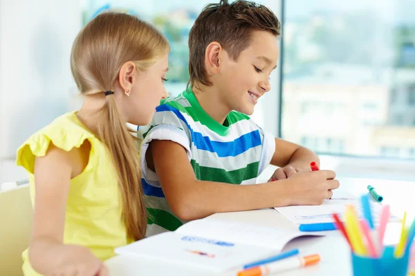 Begabter Klassenkamerad — Stockfoto