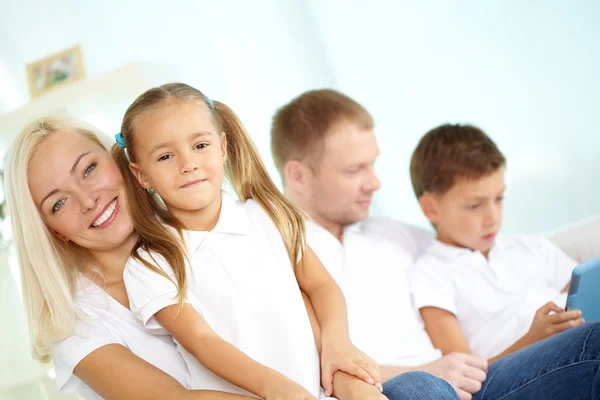 Mutter und Tochter — Stockfoto