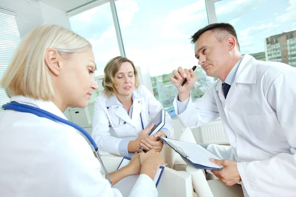 Bespreken van werk — Stockfoto