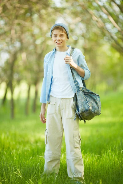 Lad i casual — Stockfoto