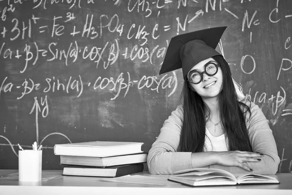 Estudante na faculdade — Fotografia de Stock