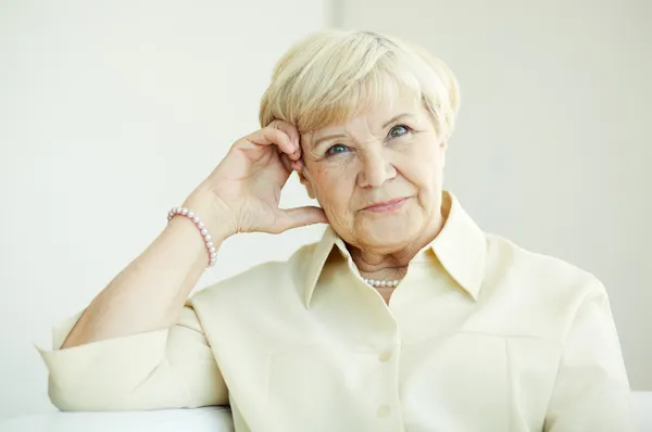 Elderly woman — Stock Photo, Image