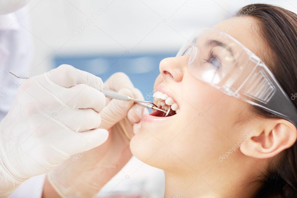 Mouth checkup