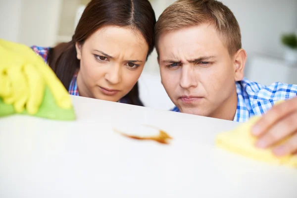 Dusting table — Stock Photo, Image