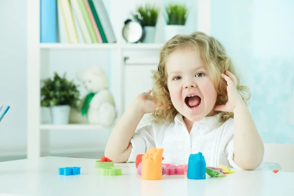 Glückliches Kind — Stockfoto