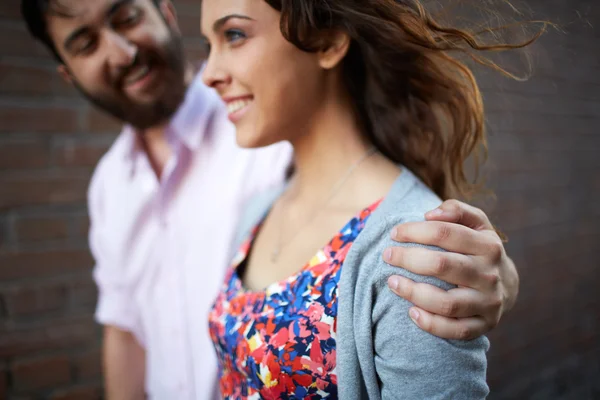 Girl and her sweetheart — Stock Photo, Image