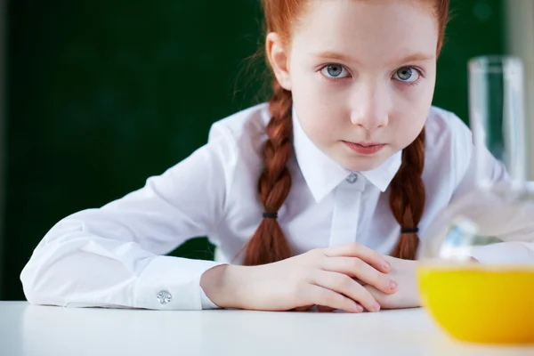 Inteligente colegiala — Foto de Stock