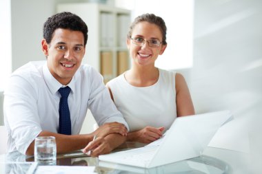 başarılı iş ortakları