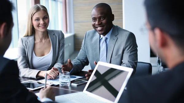 Gente de negocios en reunión — Foto de Stock