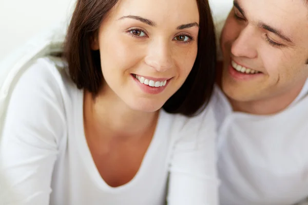 Smiling female with her husband — Stock Photo, Image