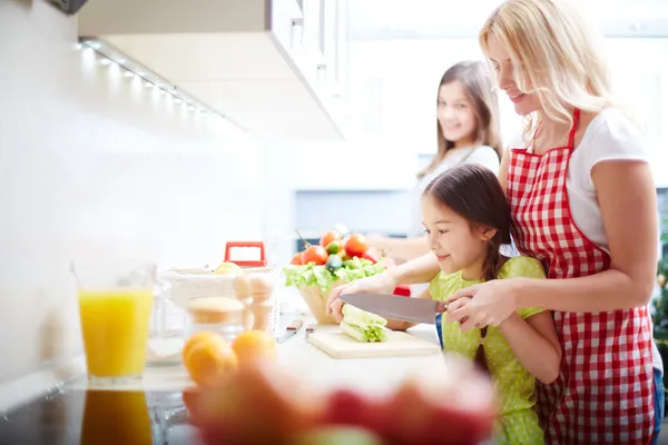 Family cooking — Stock Photo, Image
