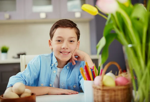 Ragazzo a Pasqua — Foto Stock