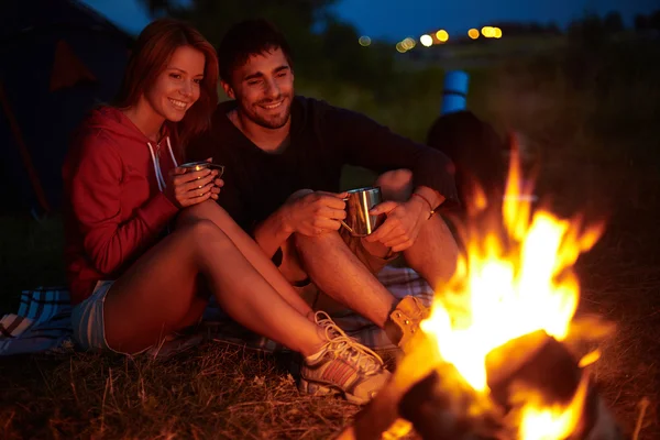 Nacht in camp — Stockfoto