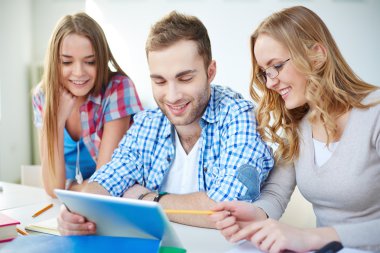 Touchpad kullanarak Grup