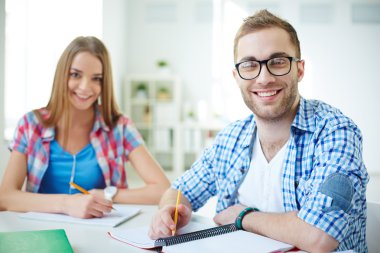 Öğrenciler üniversite