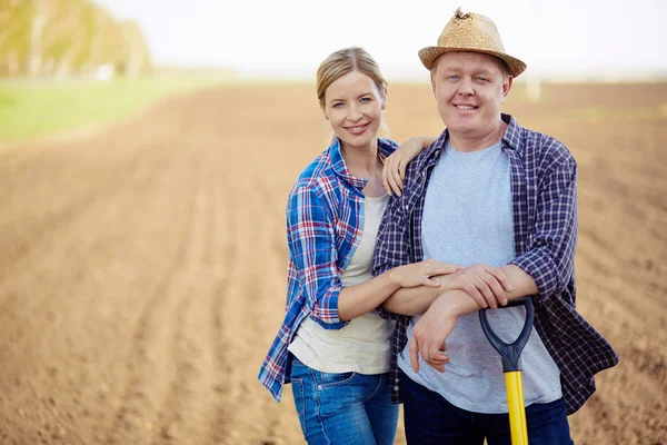 Farmers on the field — Stock Photo, Image