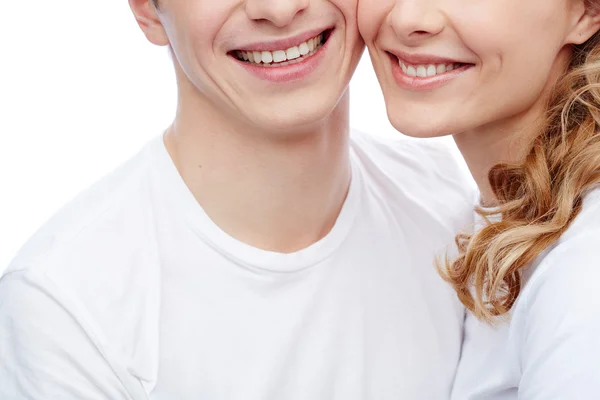 Casal com sorrisos de dentes — Fotografia de Stock