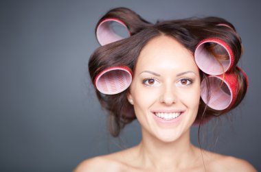 saç curlers kadınla