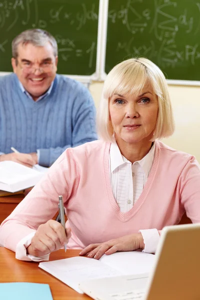 Estudiantes inteligentes — Foto de Stock