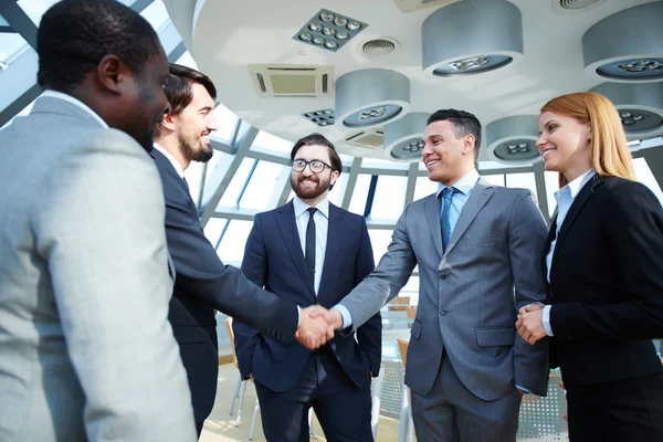 Business people handshaking — Stock Photo, Image