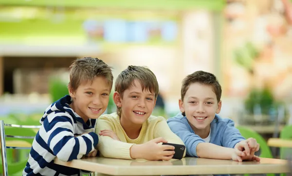 Amigos felices — Foto de Stock