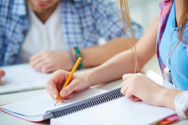 Öğrencilerin yazma