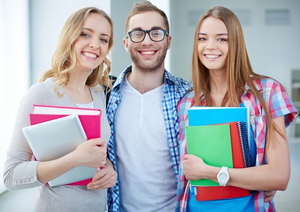 Vänliga studenter — Stockfoto