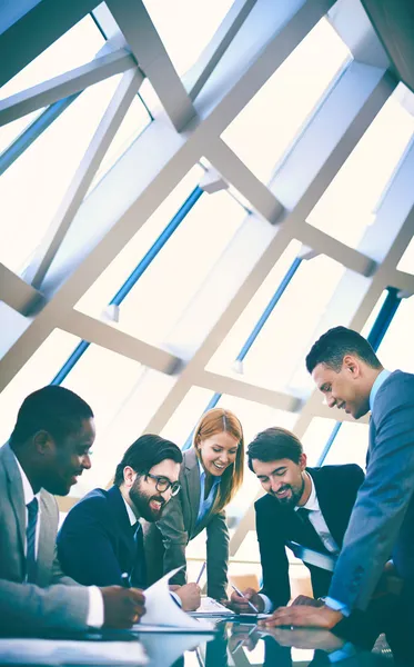 Gente de negocios en reunión — Foto de Stock