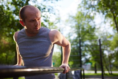 adam eğitim spor ekipmanları