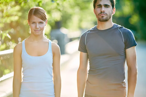 Sportliches Paar — Stockfoto