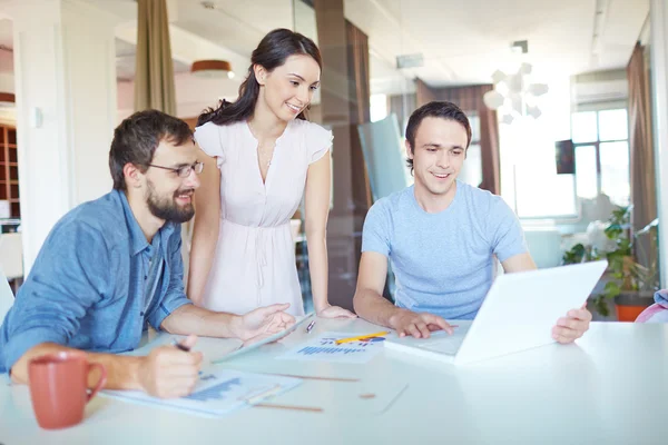 Business partners working at meeting — Stock Photo, Image
