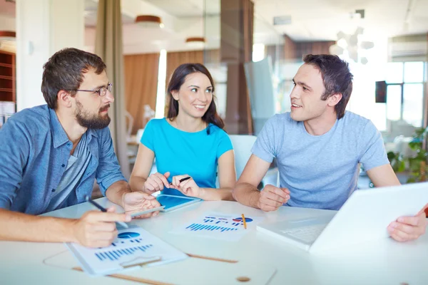 Business partners working at meeting in — Stock Photo, Image