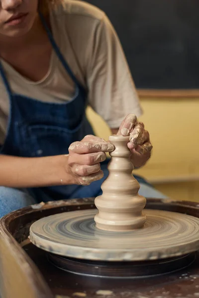 Girl Sculpting Beautiful Clay Vase — Stock Photo, Image