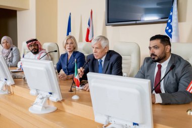 Siyasi Zirvede Ülke Temsilcileri