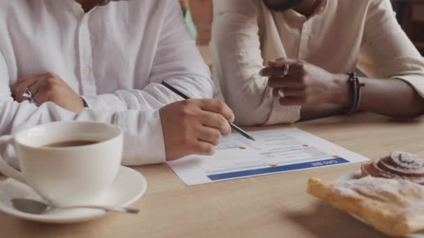 Low Angle Cropped Middle Eastern Black Men Sitting Table Cafe — Vídeo de Stock