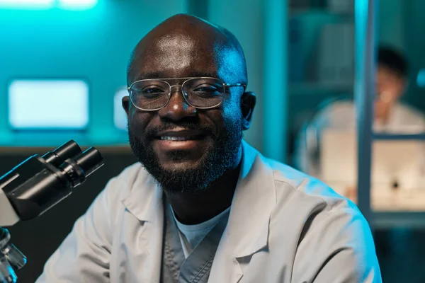 Young successful male scientist or researcher looking at camera — 图库照片