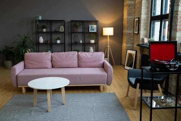 Sala de estar moderna no apartamento — Fotografia de Stock