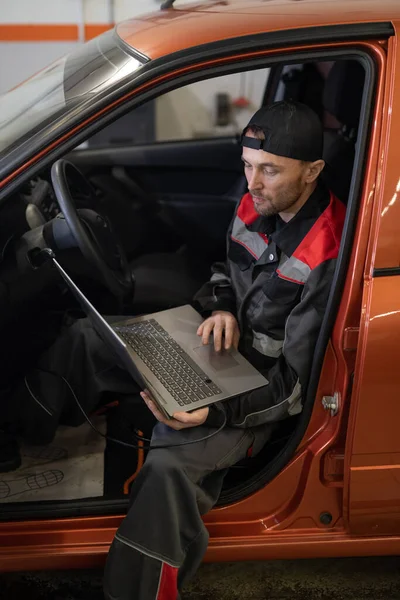 Errores mecánicos del motor de comprobación — Foto de Stock