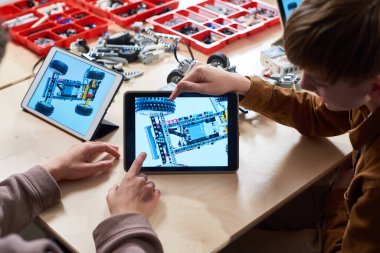 Çocuk Programlama Robotları Kapat