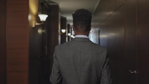 Back View Shot African American Businessman Formal Suit Walking Corridor — Stock Video