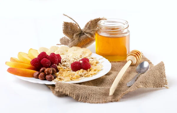新鲜水果和蜂蜜轻便早餐 — 图库照片