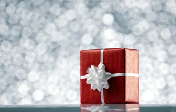 Red present box — Stock Photo, Image