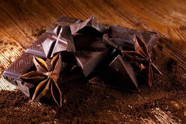 Chocolate con especias —  Fotos de Stock